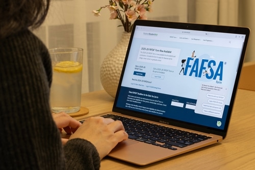 No FAFSA? Here Are Your College Funding Options
